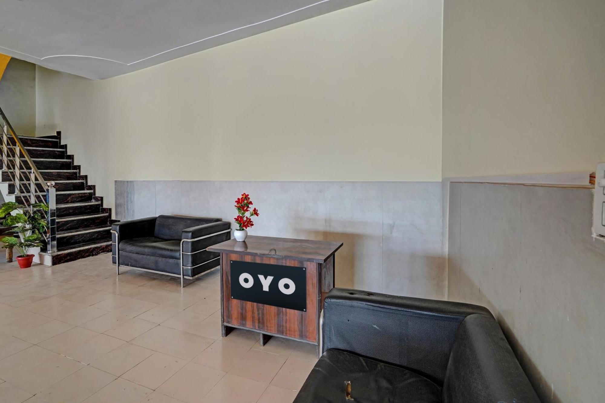 Hotel O Abhinav Hotel Нойда Екстер'єр фото