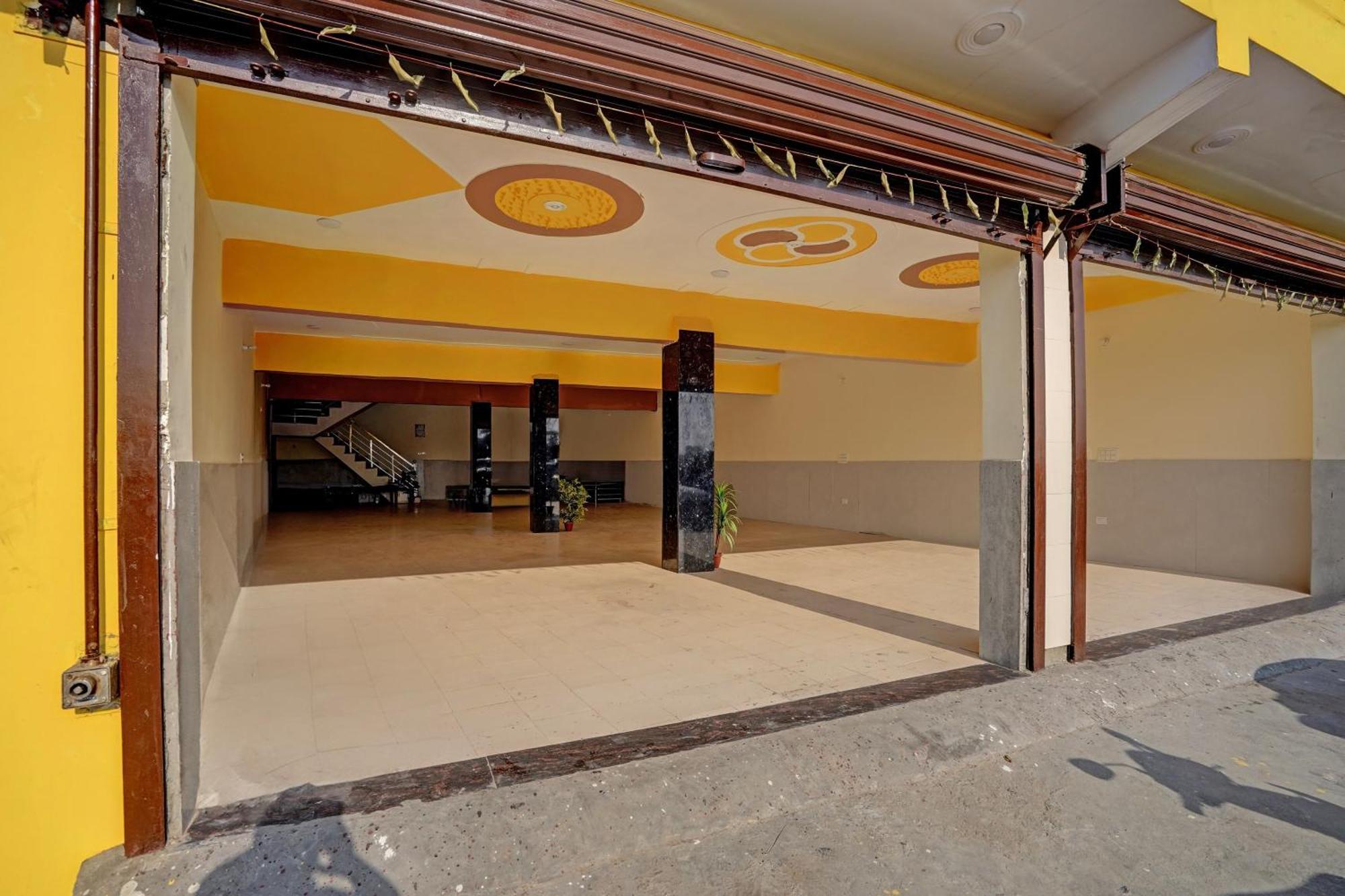 Hotel O Abhinav Hotel Нойда Екстер'єр фото