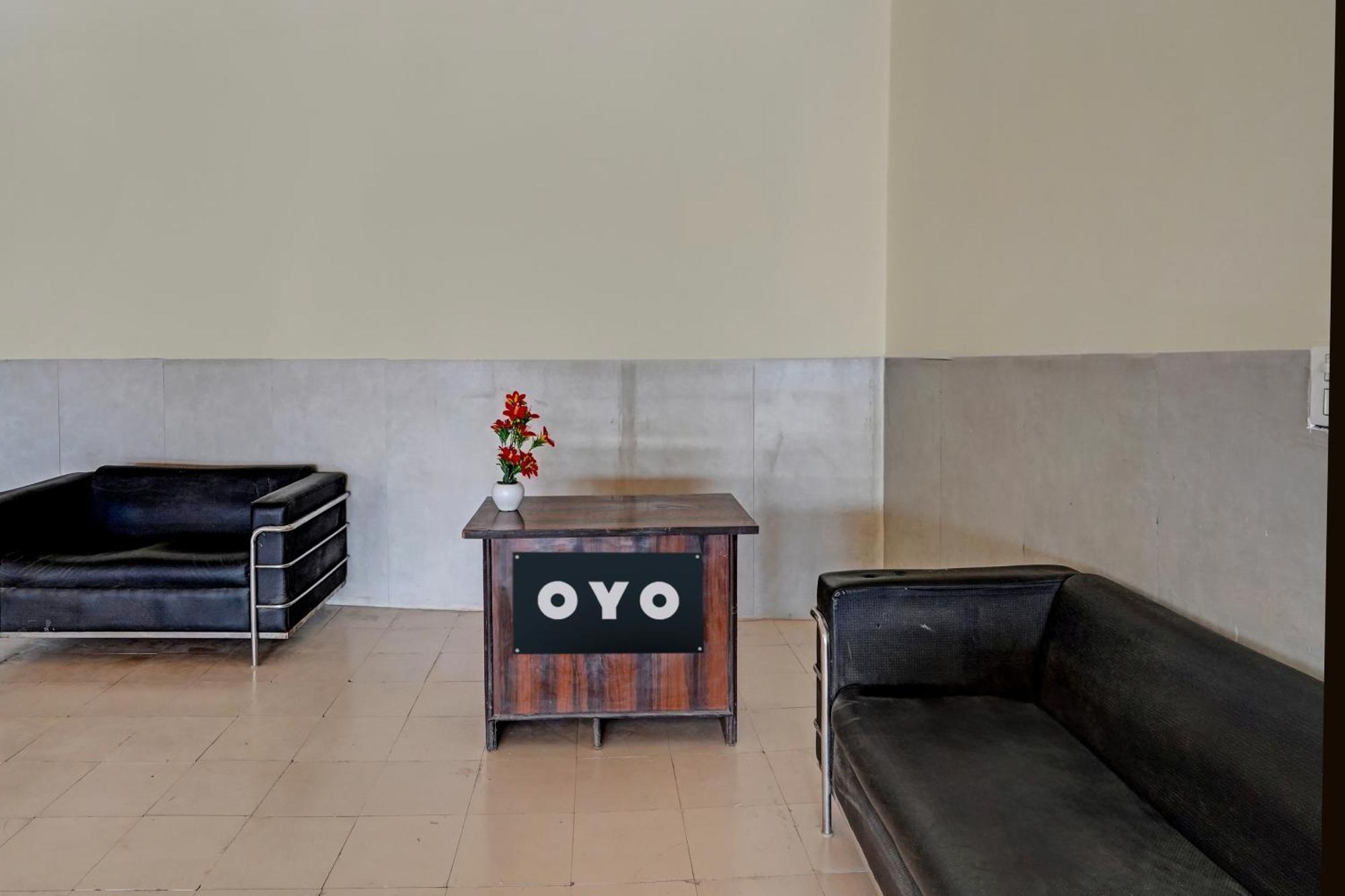 Hotel O Abhinav Hotel Нойда Екстер'єр фото